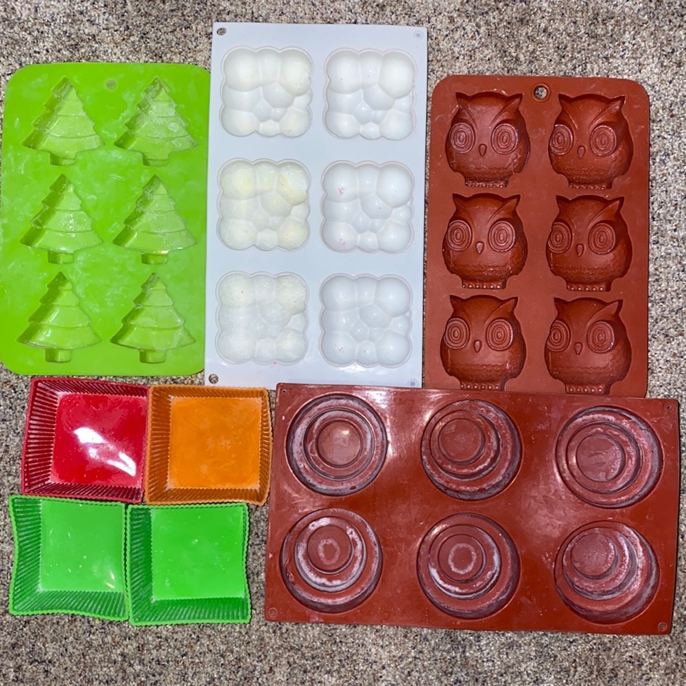 Lot of 9 Silicone Baking Molds Cake Cupcake EUC